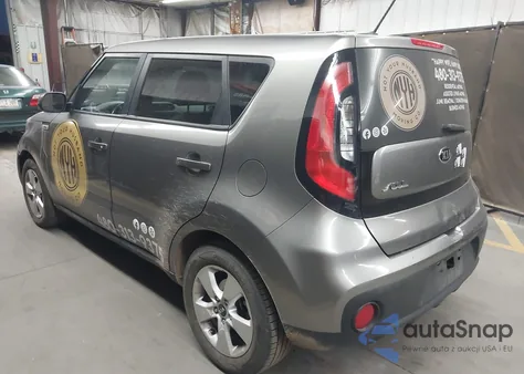 2017 Kia Soul z USA, uszkodzony, nr VIN KNDJN2A24H7498370